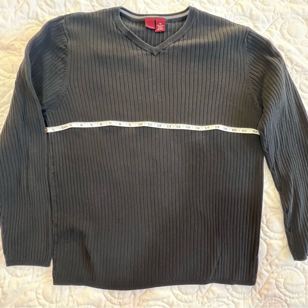 Merona Men's Dark Gray V-Neck Sweater - Picture 2 of 5